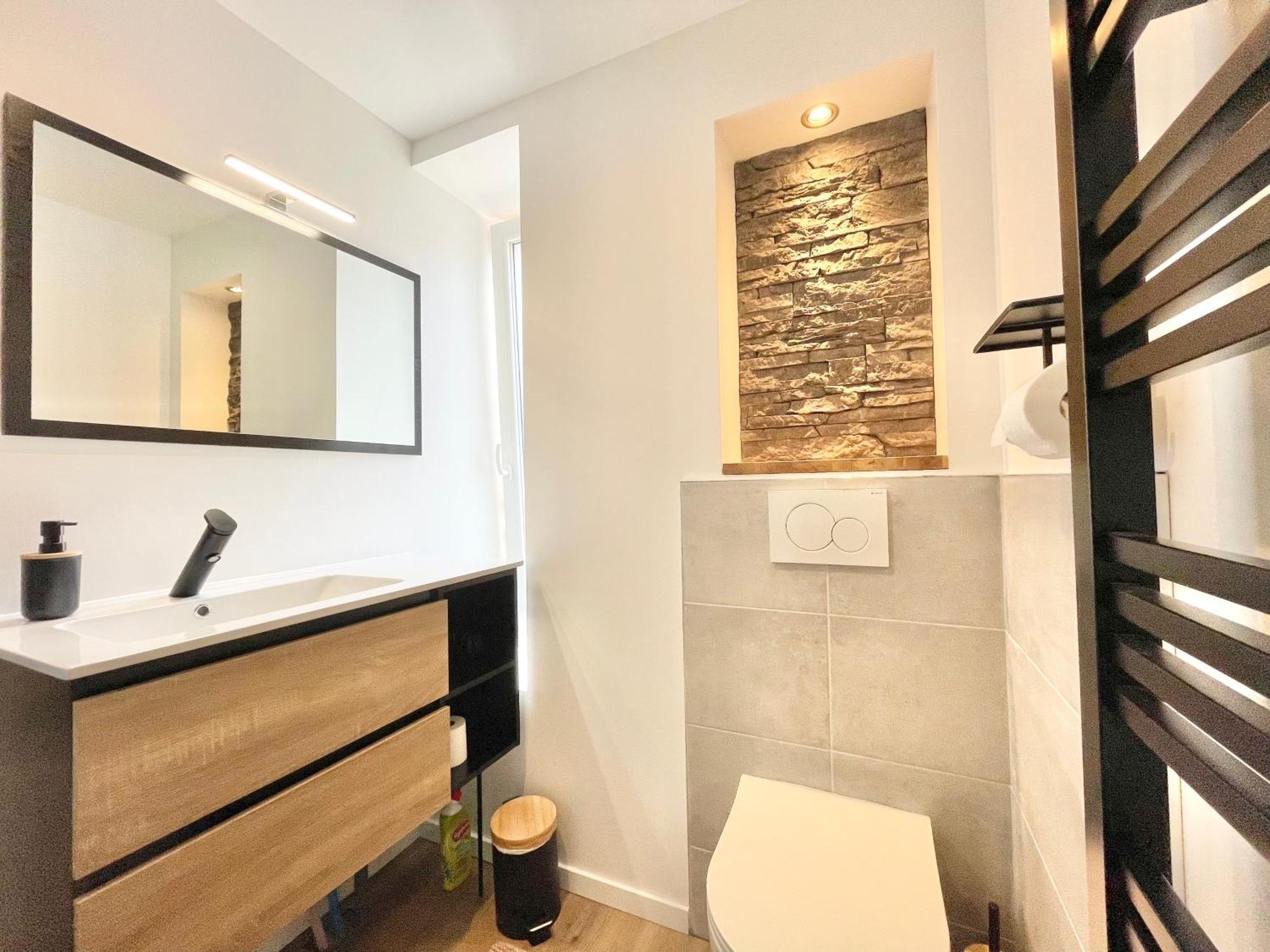 Le Calloch 2D - Studio 4 Etoiles - Quartier Gare - Wifi - Netflix 坎佩尔 外观 照片