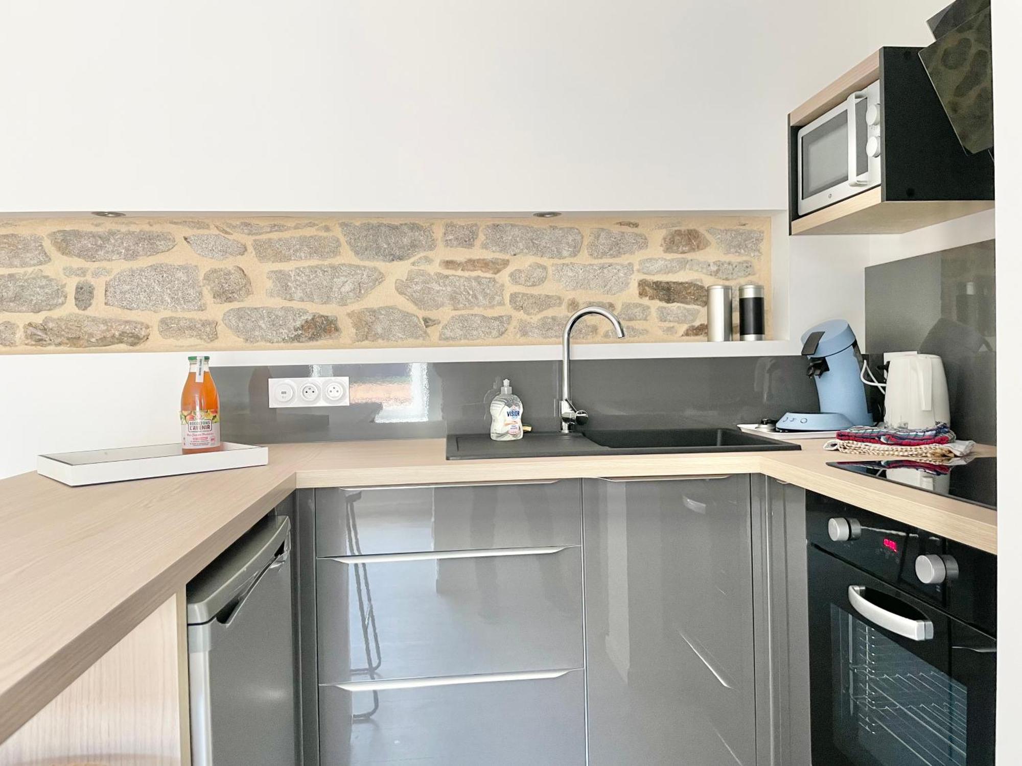 Le Calloch 2D - Studio 4 Etoiles - Quartier Gare - Wifi - Netflix 坎佩尔 外观 照片