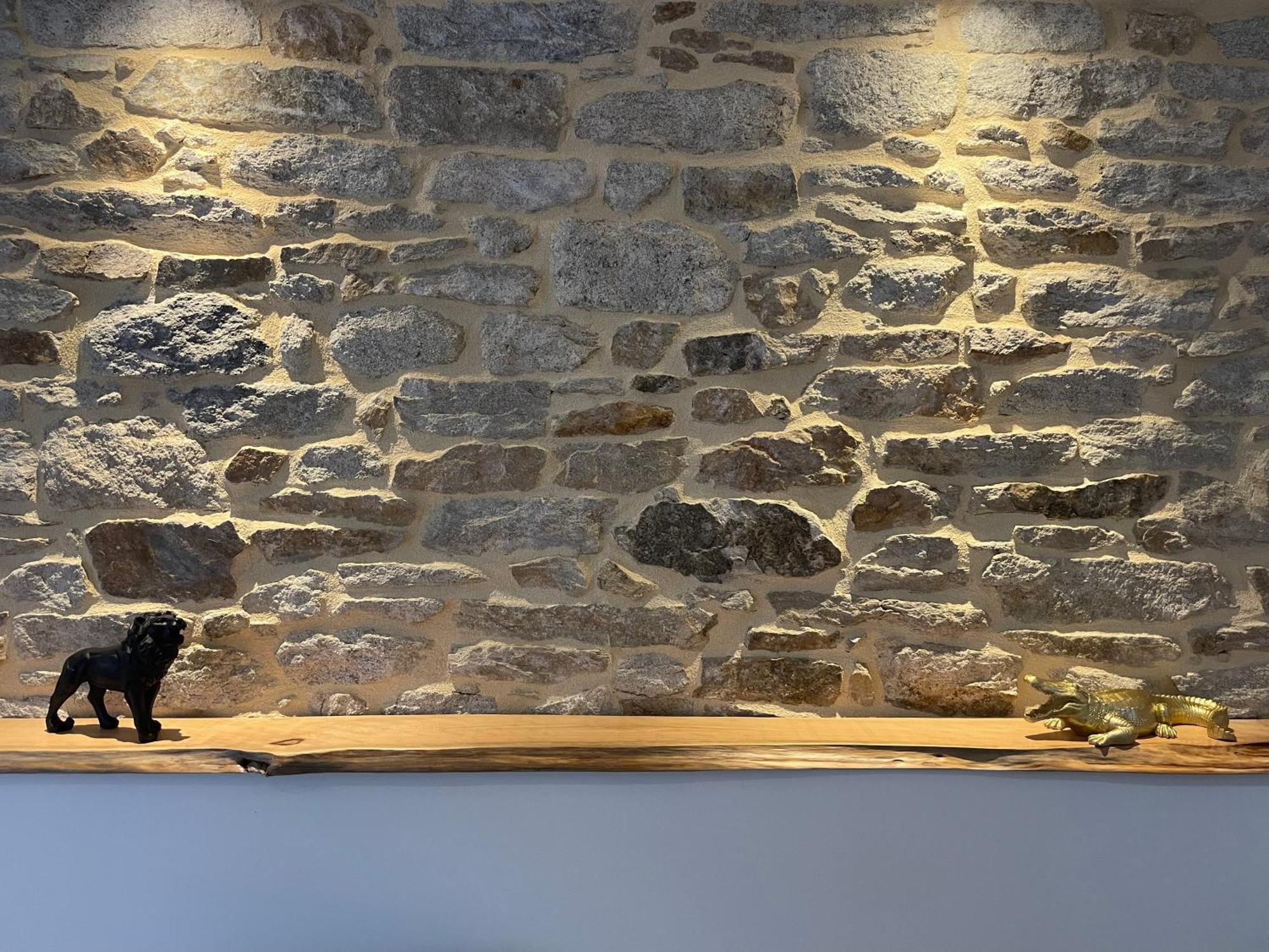 Le Calloch 2D - Studio 4 Etoiles - Quartier Gare - Wifi - Netflix 坎佩尔 外观 照片