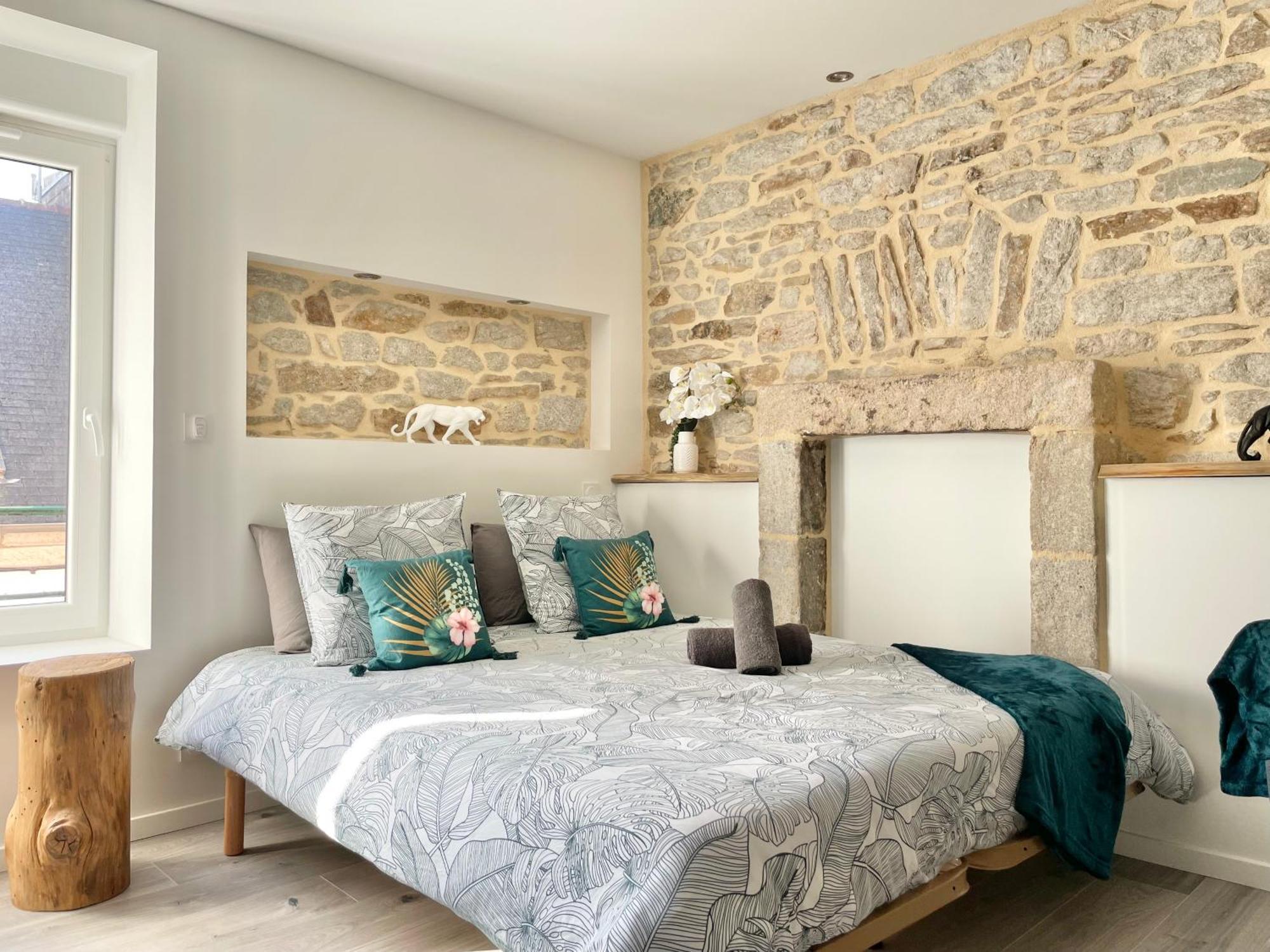 Le Calloch 2D - Studio 4 Etoiles - Quartier Gare - Wifi - Netflix 坎佩尔 外观 照片